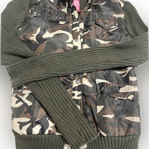 EUC! - PERSONAL IDENTITY Camo Bomber Sweater Jacket Size Small - Picture 1 of 5